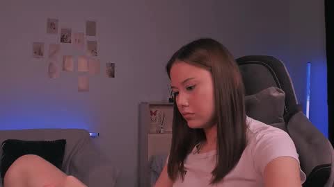 Snapshot of yourlovelystreamer chatting on October 14, 1:58 pm Nikol online show from October 14, 1:58 pm