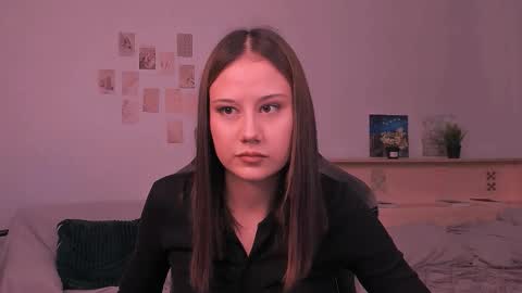 Snapshot of yourlovelystreamer chatting on October 10, 1:28 pm Nikol online show from October 10, 1:28 pm
