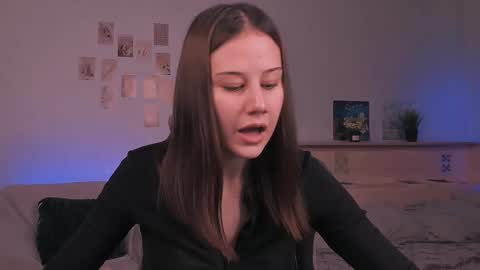 Snapshot of yourlovelystreamer chatting on October 12, 8:40 am Nikol online show from October 12, 8:40 am