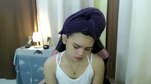 Snapshot of yourlovelytranspinay chatting on October 1, 2:10 am your lovely Dina online show from October 1, 2:10 am