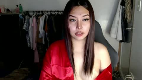 tifanny online show from February 27, 4:35 am