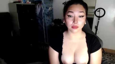 tifanny online show from April 10, 6:30 am