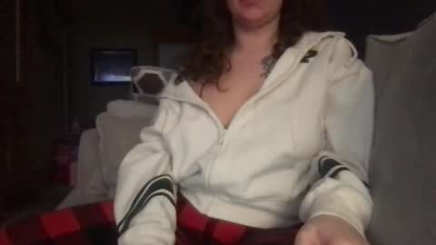 Snapshot of yournewbigmama chatting on February 3, 2:14 am yournewbigmama online show from February 3, 2:14 am