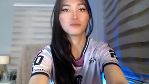    online show from October 5, 2:53 am