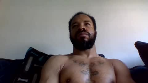 Snapshot of yoursexydaddy79 chatting on December 3, 4:11 pm mother fucker online show from December 3, 4:11 pm