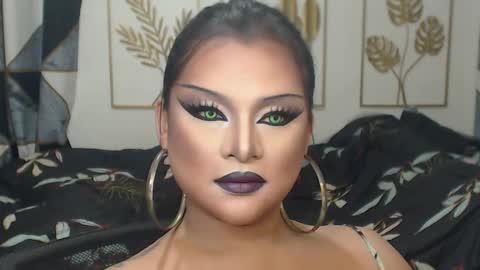 Snapshot of yourtrannyqueenxxx chatting on September 22, 11:20 pm Anastacia Grey online show from September 22, 11:20 pm