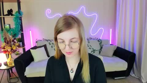 Alice online show from November 14, 9:22 am