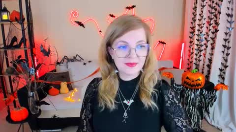 Alice online show from October 23, 11:01 am