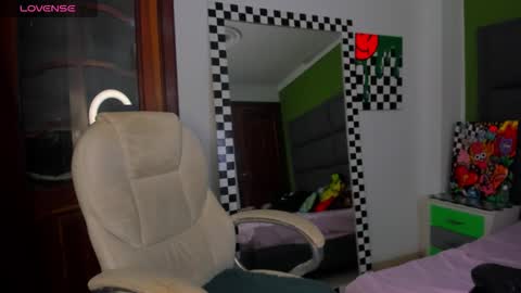 GI online show from November 29, 7:49 am