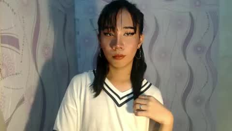 yourwife_material99 online show from April 13, 12:42 pm