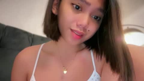 Snapshot of yowginethegreat chatting on February 24, 7:19 pm YowgineTheGreat online show from February 24, 7:19 pm