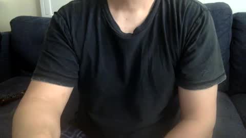 yque online show from February 22, 6:52 pm