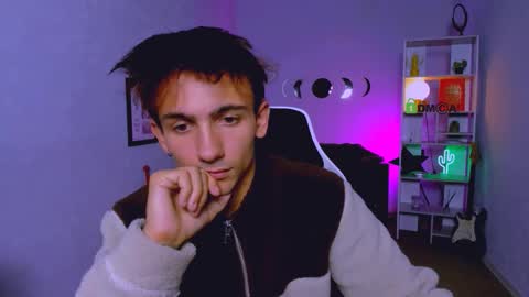 yudji_boy online show from October 3, 7:33 pm