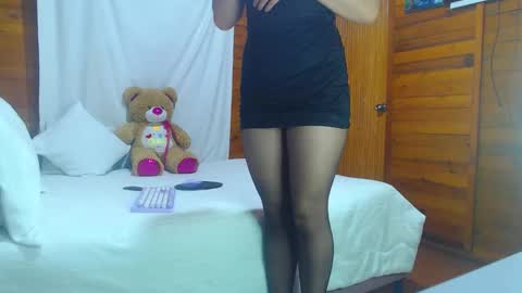 Snapshot of yulexa2230 chatting on September 23, 1:21 am yulexa online show from September 23, 1:21 am