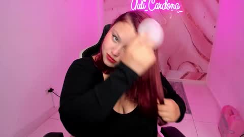 Yuliet online show from November 8, 3:15 pm