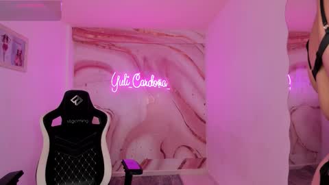 Yuliet online show from November 20, 5:32 pm