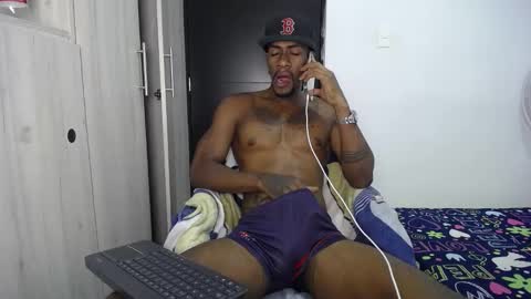 Snapshot of yulian_23 chatting on September 13, 6:32 pm Ivan online show from September 13, 6:32 pm