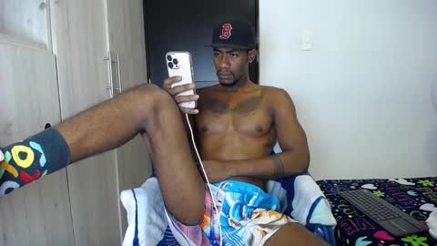 Snapshot of yulian_23 chatting on September 20, 6:22 pm Ivan online show from September 20, 6:22 pm