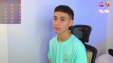 Snapshot of yulian_vasquez chatting on October 1, 12:48 pm yulian_vasquez online show from October 1, 12:48 pm