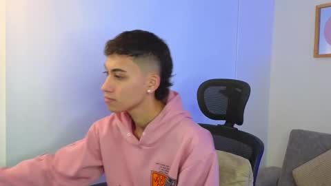 Snapshot of yulian_vasquez chatting on September 29, 12:26 pm yulian_vasquez online show from September 29, 12:26 pm