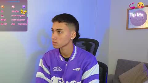 Snapshot of yulian_vasquez chatting on September 30, 12:37 pm yulian_vasquez online show from September 30, 12:37 pm