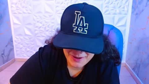 Snowflake online show from March 21, 4:07 am