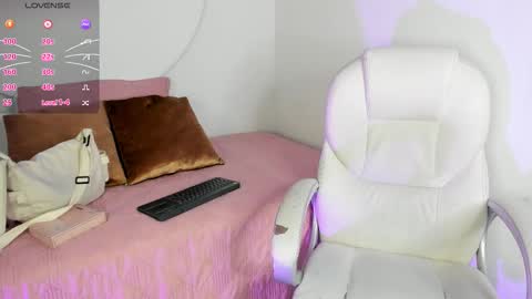 YUMEKO  online show from November 14, 12:18 pm