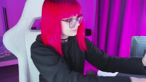 Snapshot of yumi_youkai chatting on December 2, 7:30 am Yumi 3 online show from December 2, 7:30 am