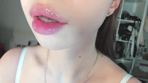 Snapshot of yumm__ chatting on February 17, 1:55 pm Im away next stream September 10 at 1400 Moscow time online show from February 17, 1:55 pm