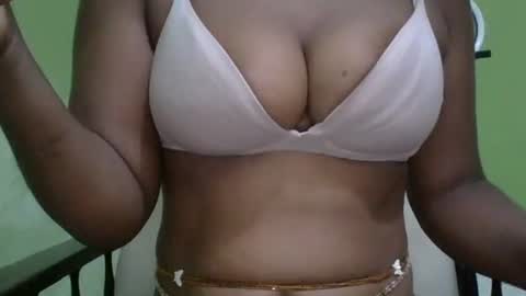 YUMMY online show from October 18, 9:35 am