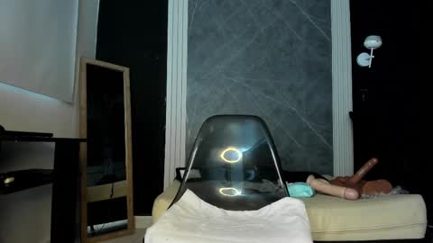 Yummyduo online show from February 24, 8:25 pm