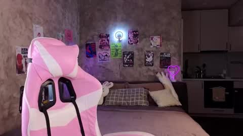 Lisa online show from March 3, 7:39 pm