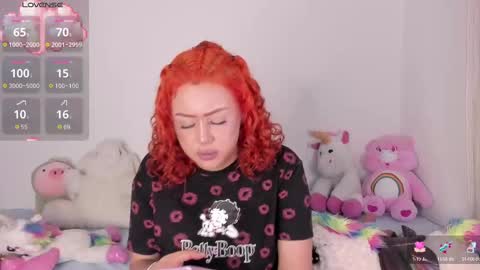 yunahott_ online show from October 10, 6:41 am