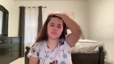 yungtorii online show from November 21, 1:42 pm