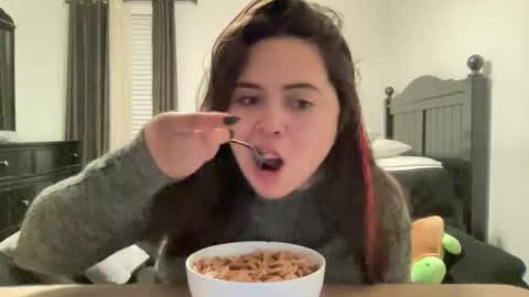 yungtorii online show from January 8, 10:21 am