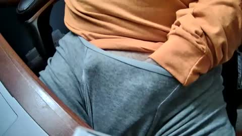 yuppers1234 online show from April 29, 3:50 pm