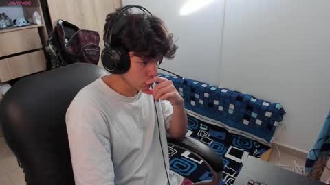 Snapshot of yurii_moody chatting on September 14, 9:27 pm yurii_moody online show from September 14, 9:27 pm