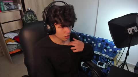 Snapshot of yurii_moody chatting on September 19, 9:40 pm yurii_moody online show from September 19, 9:40 pm