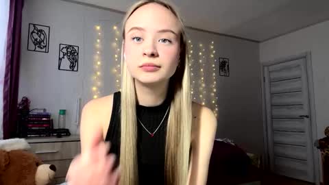 May online show from January 6, 12:20 pm