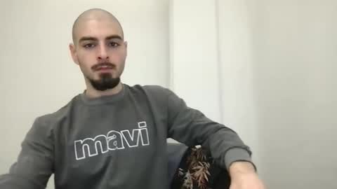 yvesbunnny online show from December 15, 5:09 pm