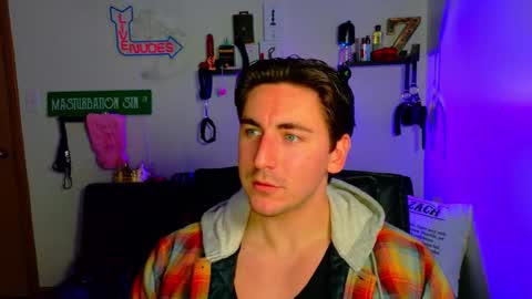 Zach Rhyder online show from February 26, 2:37 am