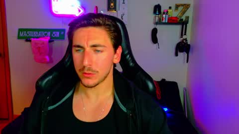 Zach Rhyder online show from March 6, 3:24 am