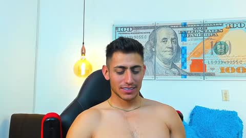 zachpri20 online show from January 11, 12:40 pm