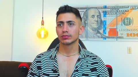 zachpri20 online show from January 12, 10:56 am