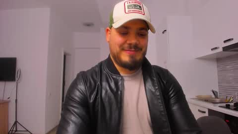 Zack online show from December 21, 5:58 am