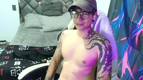 zack online show from April 13, 9:52 pm