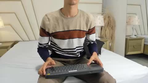 Snapshot of zahir_ashar chatting on October 11, 11:26 am zahir_ashar online show from October 11, 11:26 am