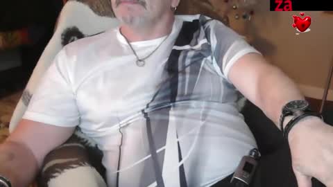 zander007 online show from December 4, 4:39 pm