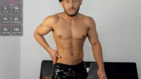 Zane Lux online show from December 2, 2:15 pm