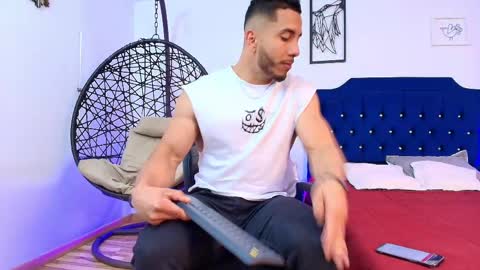 Snapshot of zanemaverick chatting on October 6, 11:39 am zanemaverick online show from October 6, 11:39 am